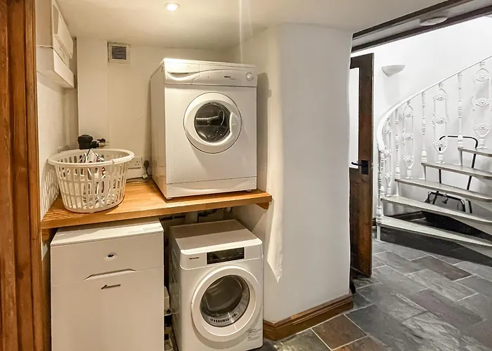 The Old Bothy * ووتِرميلوك